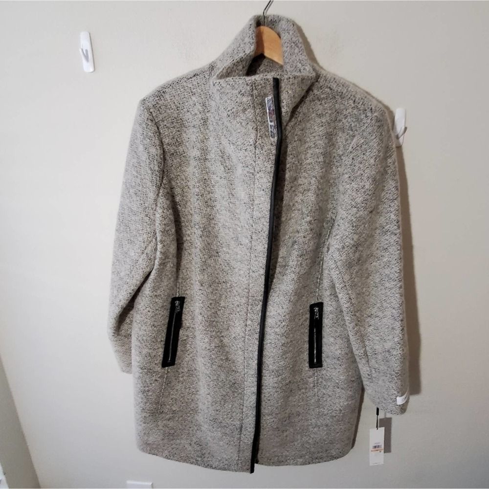 Calvin Klein Gray Wool-Blend Funnel Neck 3/4 Length Coat—Beautiful! - Picture 7 of 12